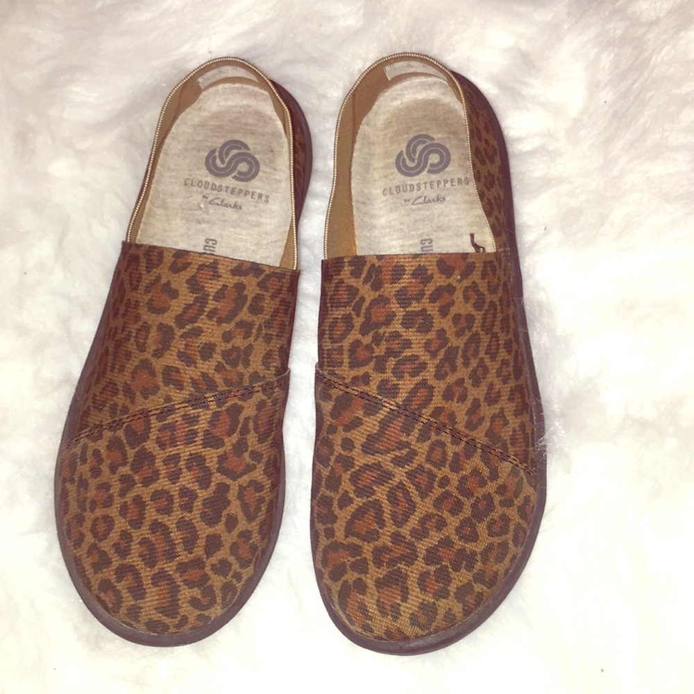KIDS 2.5 Clark’s Cloudstoppers Leopard Shoes